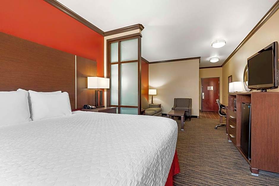 Best Western Plus Classic Inn And Suites