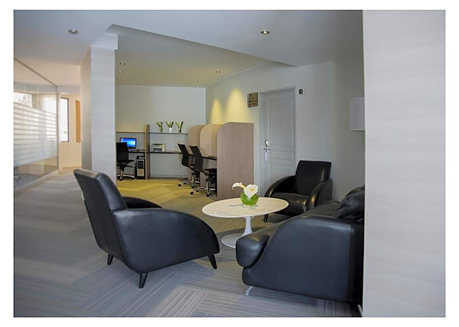 Casa Grande Suites