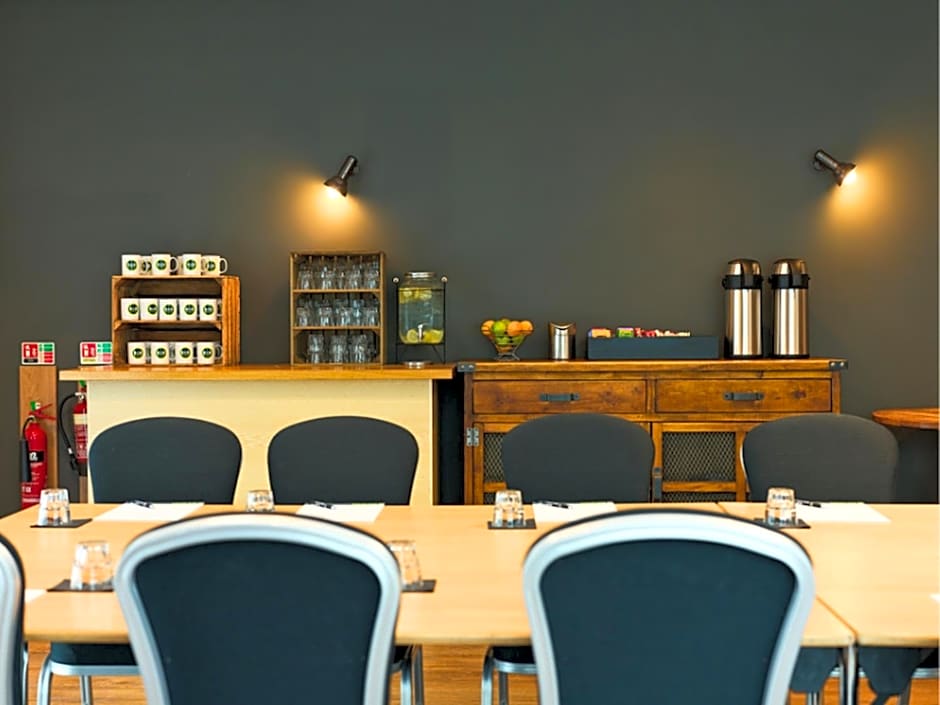 B&B HOTEL Warrington