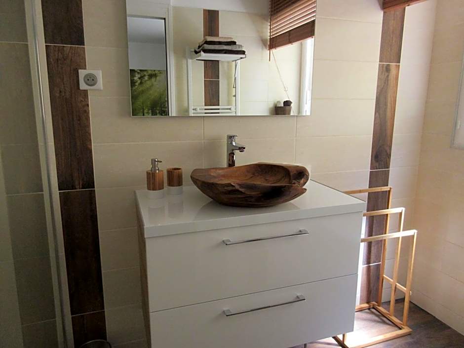 Villa Tricoli B&B avec Piscine