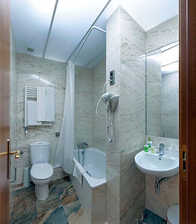 Alba Hotel