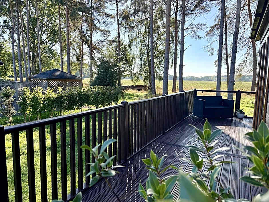 Hollicarrs - Woodland Lodge