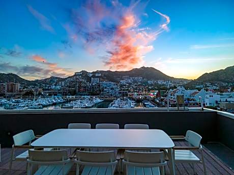 Luxury Apartment, 2 Bedrooms, Terrace, Marina Views