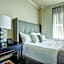 Woodmark Hotel & Still Spa