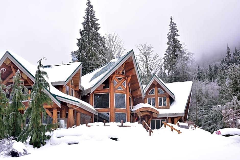 The Rockwell-Harrison Guest Lodge