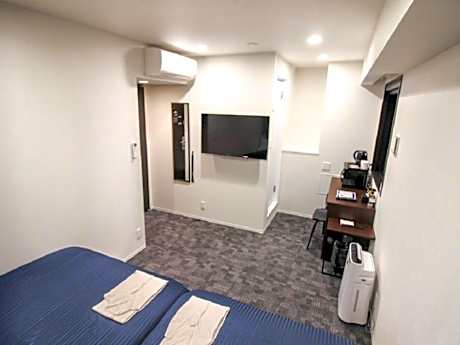 Standard Twin Room - Non-Smoking