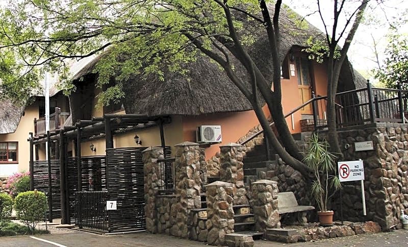 Lapalosa Lodge