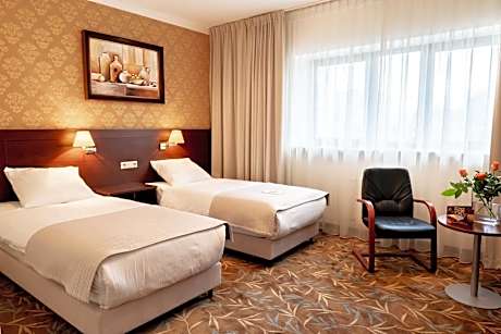 Comfort Twin Room