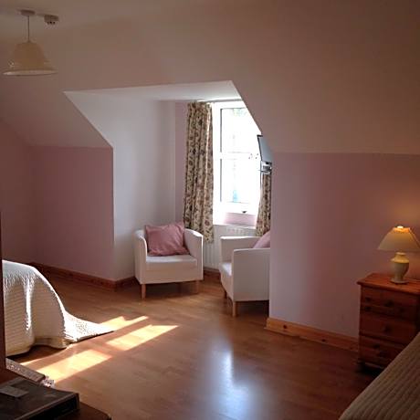 Deluxe Double or Twin Room with Garden View