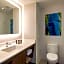 Wingate by Wyndham Long Island City