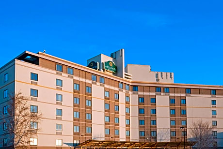 La Quinta by Wyndham Boston Somerville