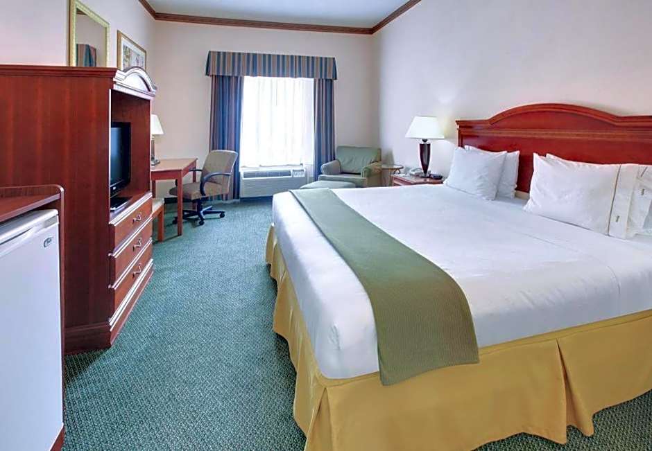 Holiday Inn Express Hotel & Suites Cleveland - Ms By IHG