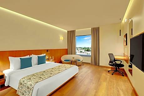 Winter Green King Room with City View