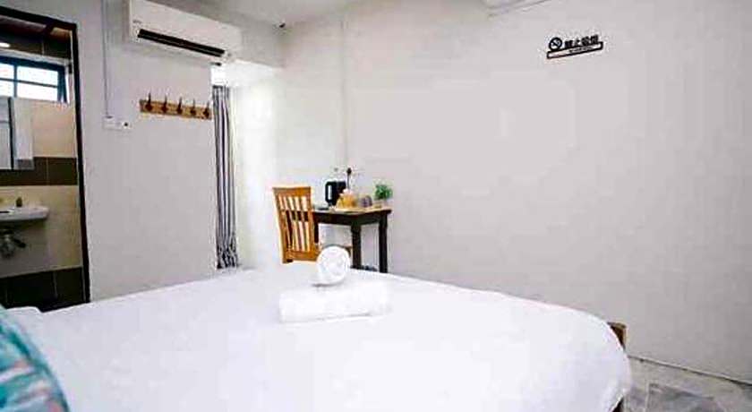 OYO 89874 Gs Golden Star Hotel