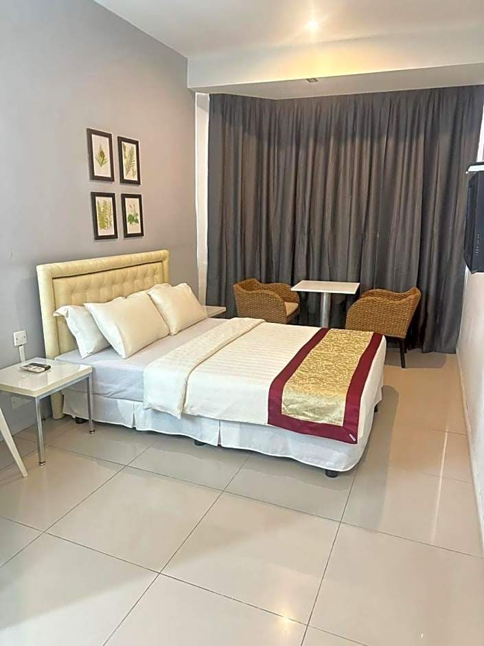 KINGSMAN BOUTIQUE HOTEL
