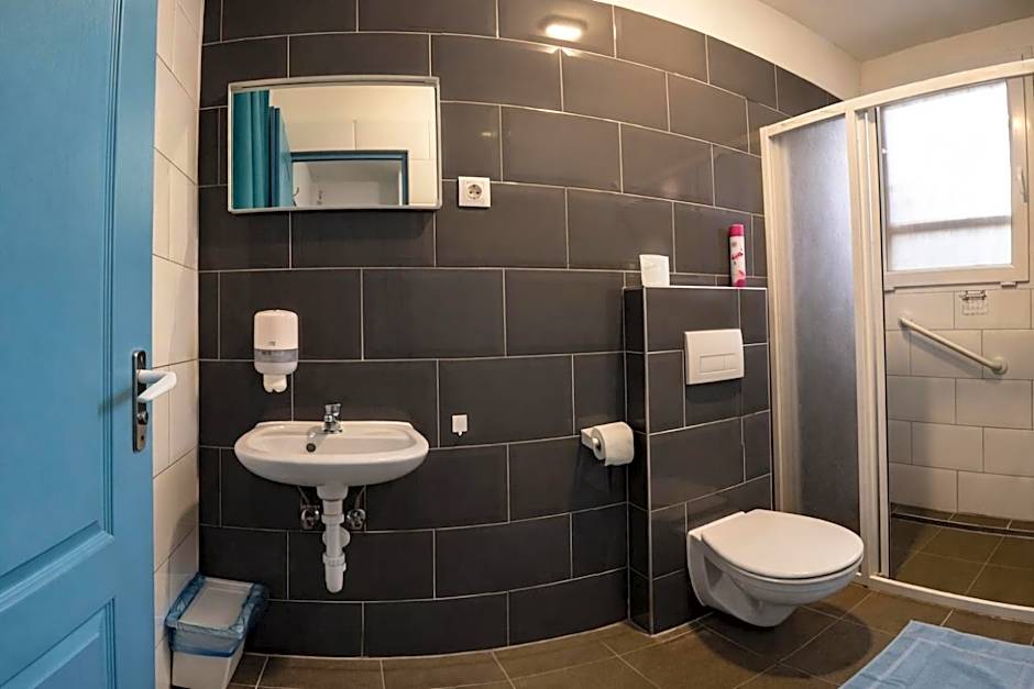 WOW City Hostel