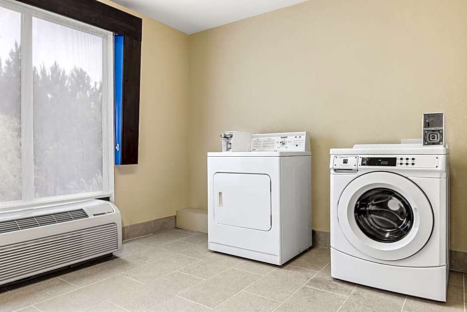 Holiday Inn Express Hotel & Suites Hardeeville - Hilton Head By IHG