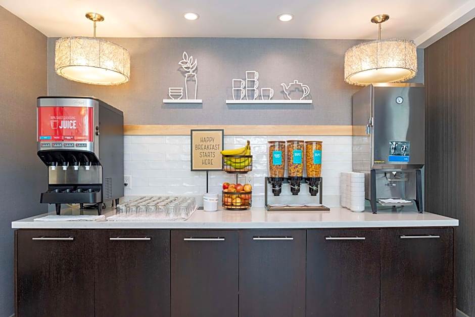 Hampton Inn & Suites, by Hilton - Vancouver Downtown