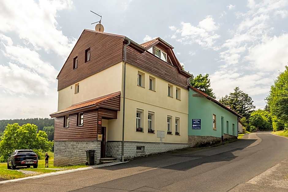 Apartmány nad Šlikovkou