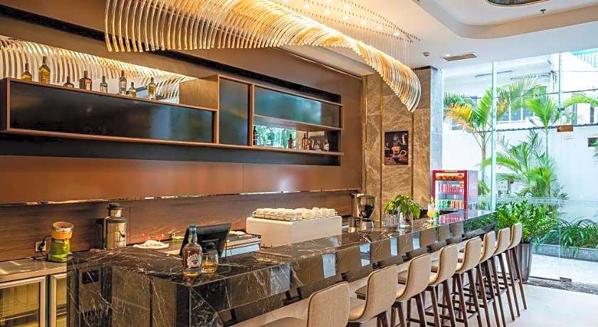 Khach san Muong Thanh Luxury Saigon Hotel