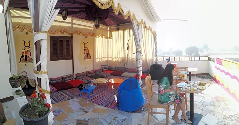 Atlantis Pyramids Inn