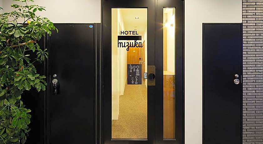 mizuka Imaizumi 4 - unmanned hotel -