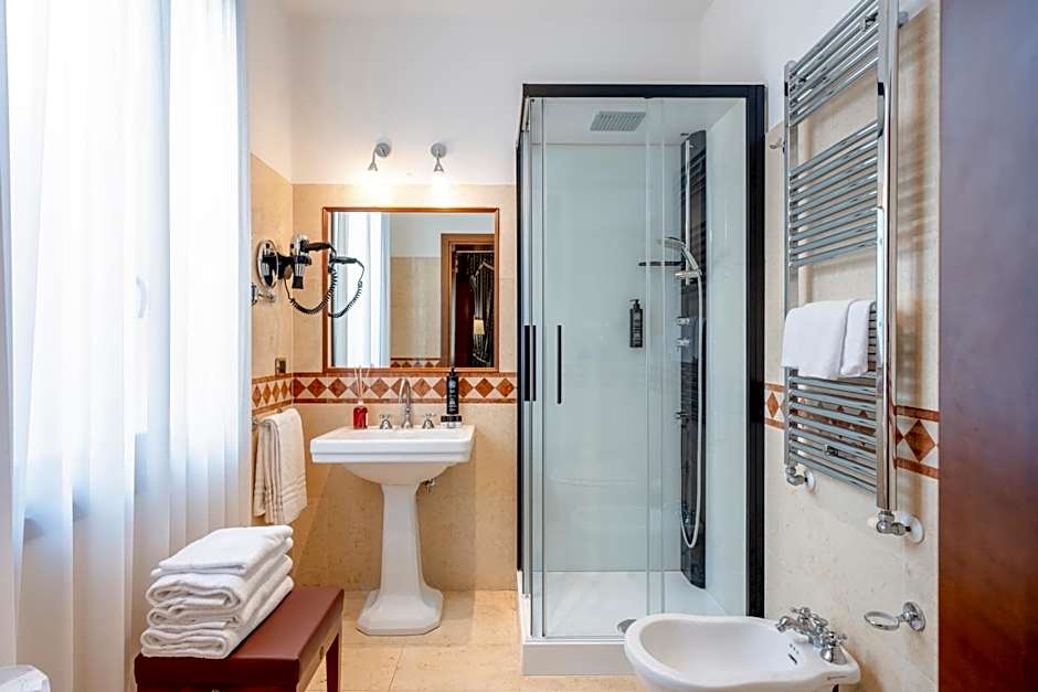Hotel Al Ponte Dei Sospiri