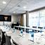 Best Western Plus Suitcase Paris La Defense