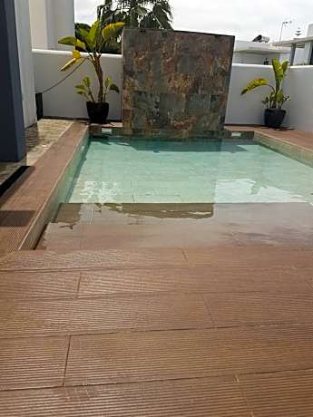 4 Bedroom Villa