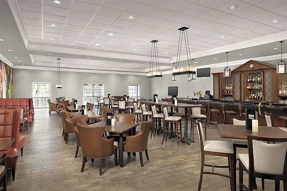 Virginia Crossings Hotel, Tapestry Collection by Hilton