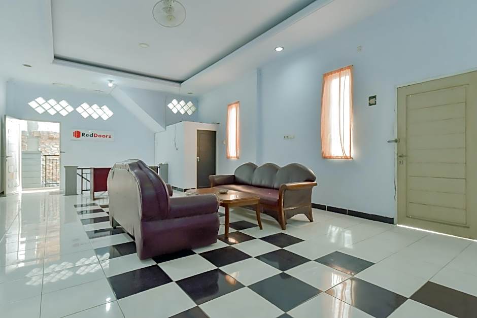 RedDoorz Syariah near Ramayana Mall Tarakan