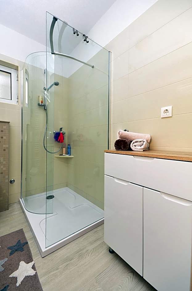 Apartments Dvor - ap4, ap5, ap6