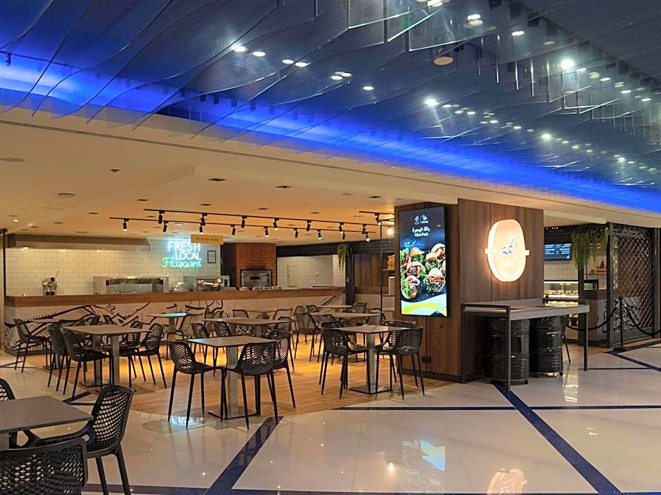 Anwar Al Madinah Movenpick Hotel