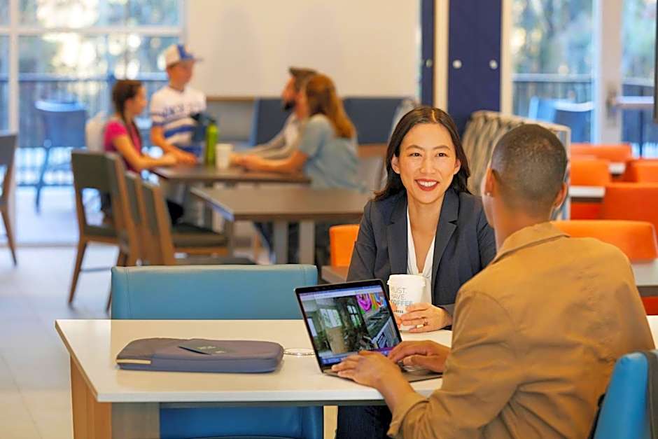 Holiday Inn Express Richmond-Brandermill-Hull Street By IHG