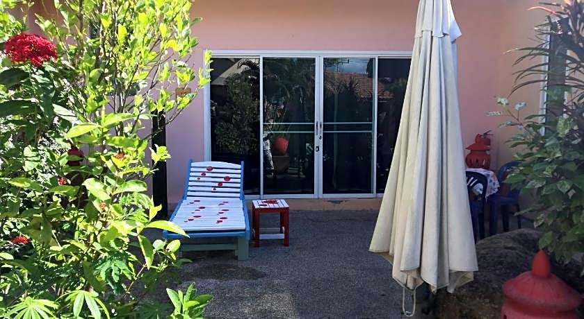 Pandora Lifestyle Hotel