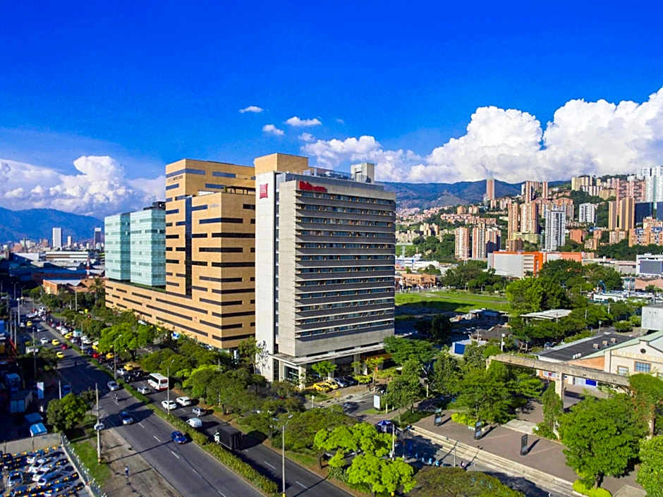 Photo 1 of 50 of ibis Medellin