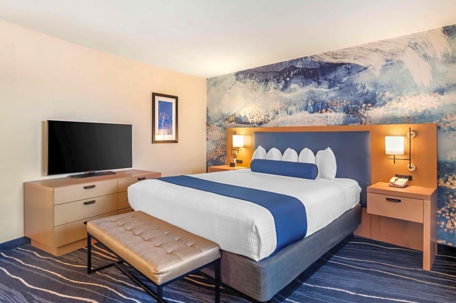 Best Western Plus Marina Gateway