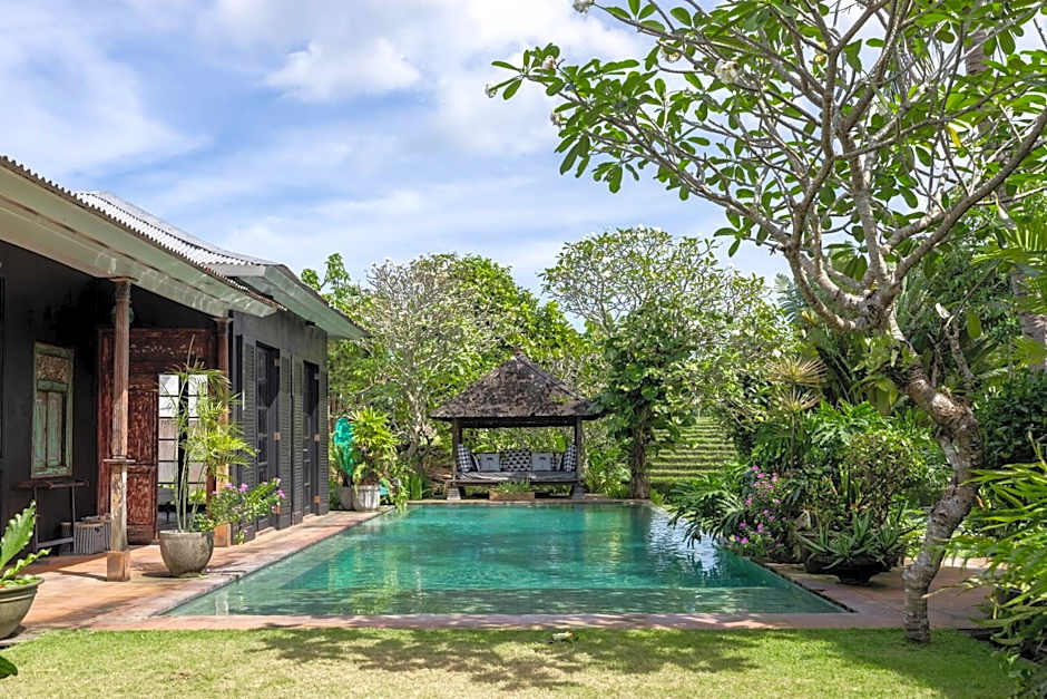 Villa Sajak 5 Bedroom Umalas