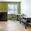 Studio 6 Bruderheim, AB
