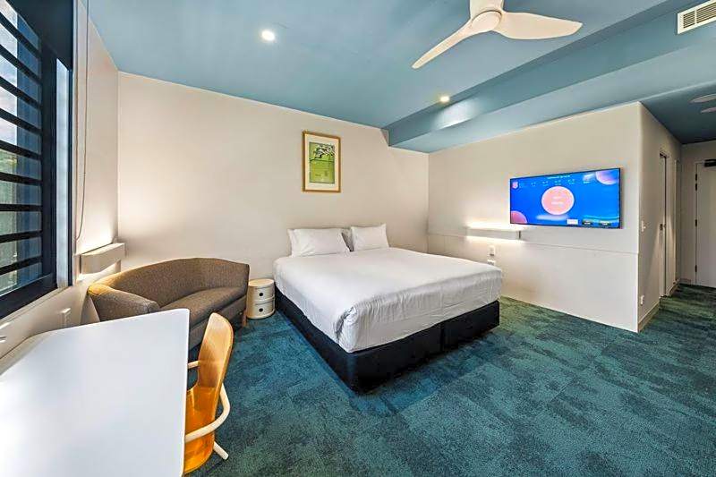 The Lodge, Blacktown - Sydney