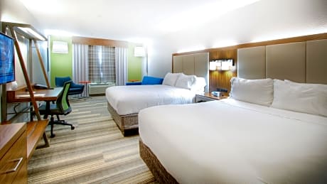 Two Queen Beds
