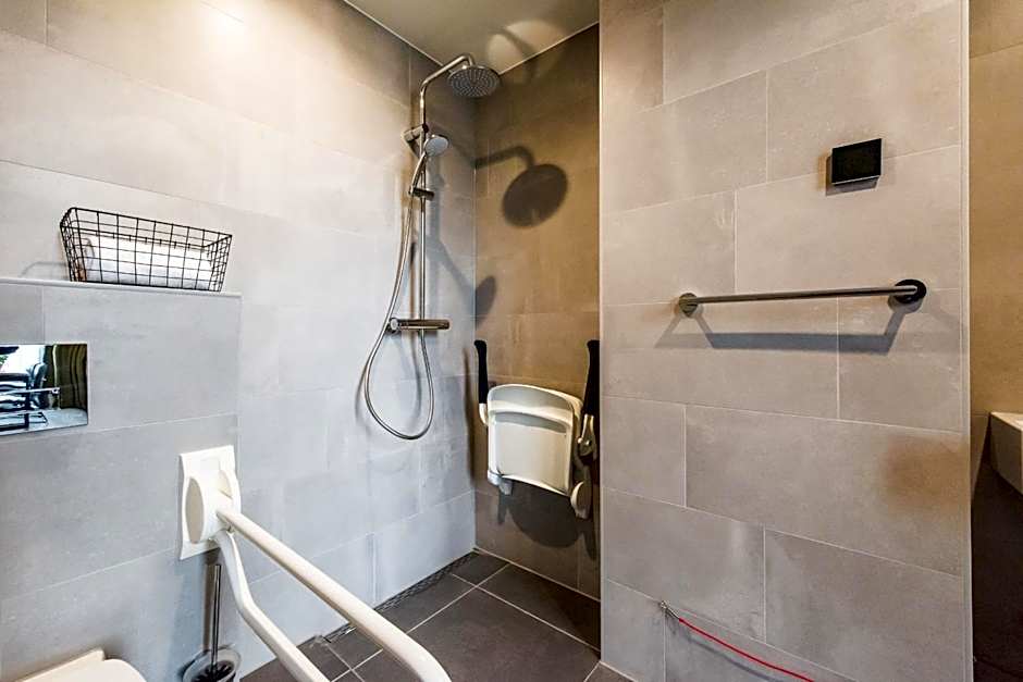 YAYS Amsterdam East by Numa