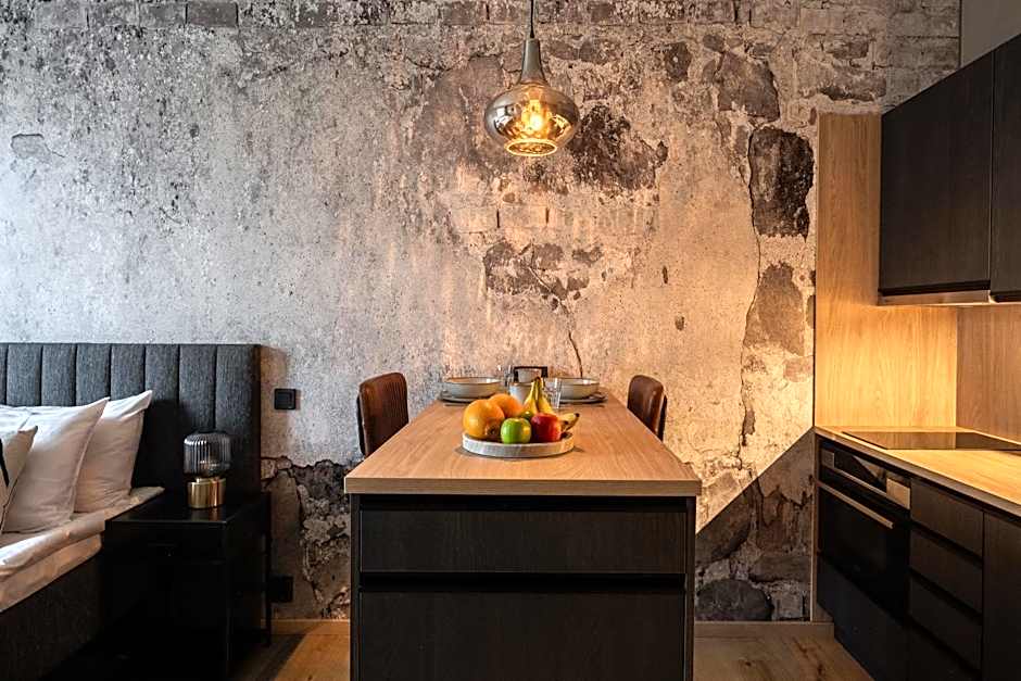 Frans & Frans - Hotel and Apartments by UHANDA