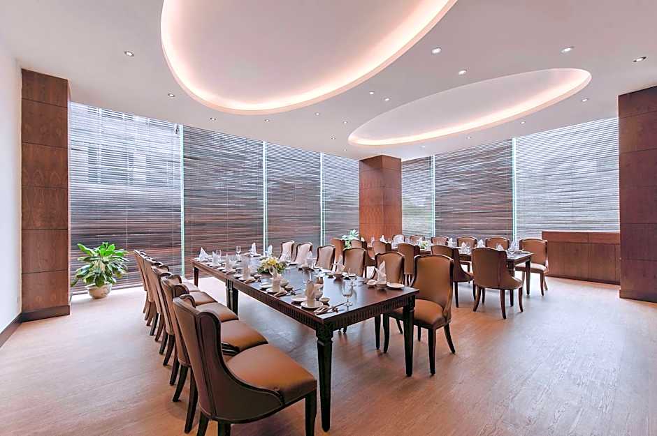 Muong Thanh Luxury Song Lam Hotel