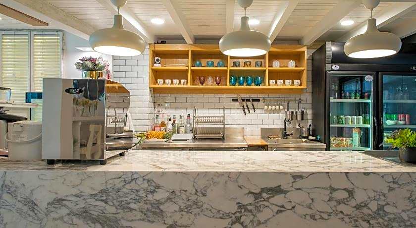 White Ivory Bed and Breakfast