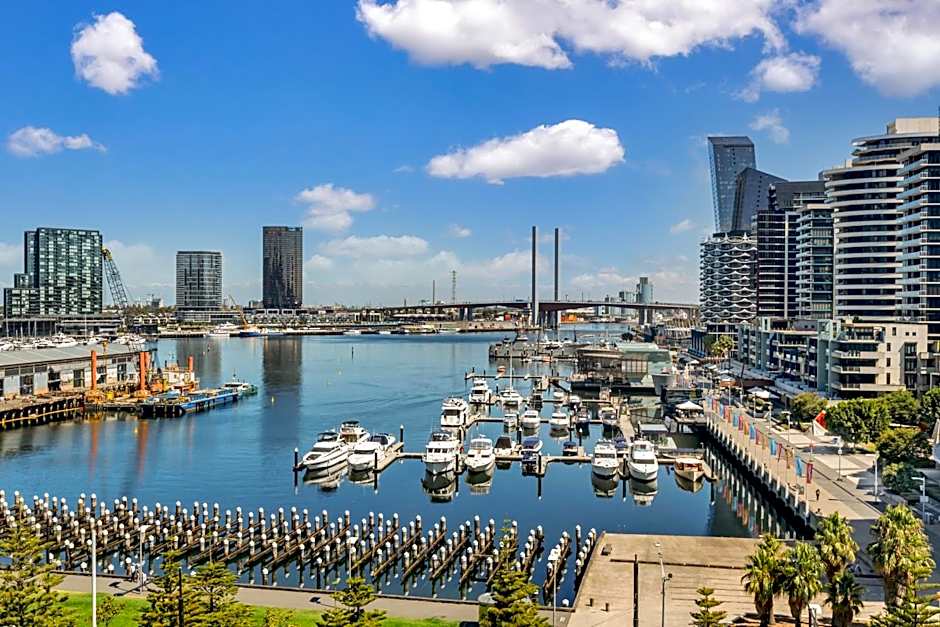 City Harbour Apartments