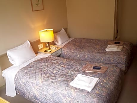 Quadruple or Connecting Room - Smoking(Cannot be specified)