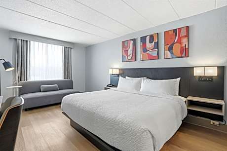 Seven Oaks Hotel Regina, SureStay Collection by Best Western