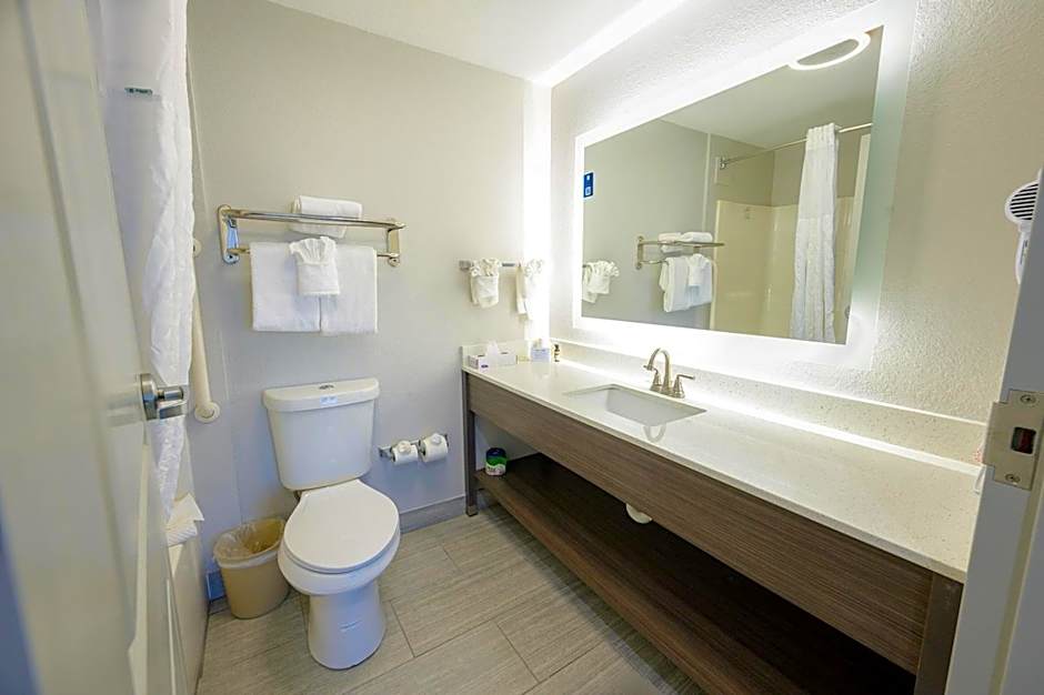 CANDLEWOOD SUITES PANAMA CITY BEACH SOUTHEAST by IHG