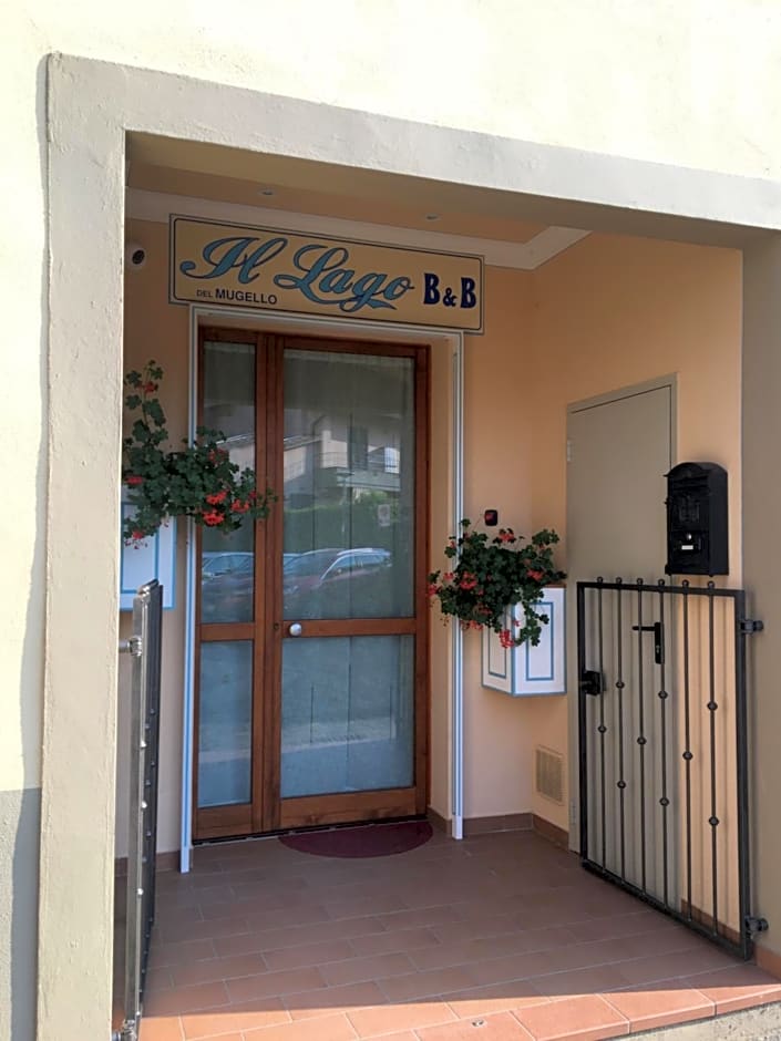 Il lago del Mugello B&B